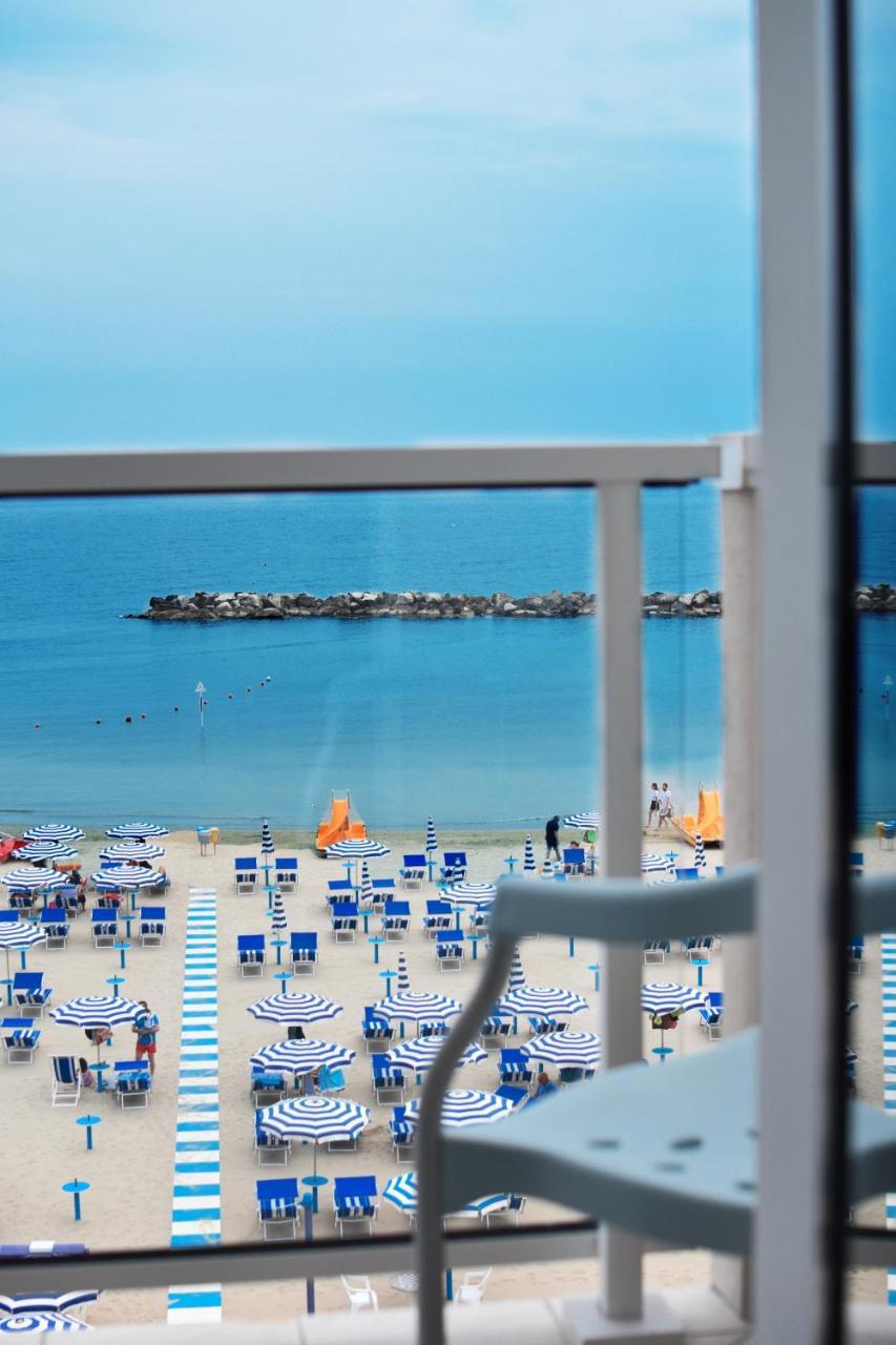 Hotel Universal Bellaria-Igea Marina Eksteriør billede