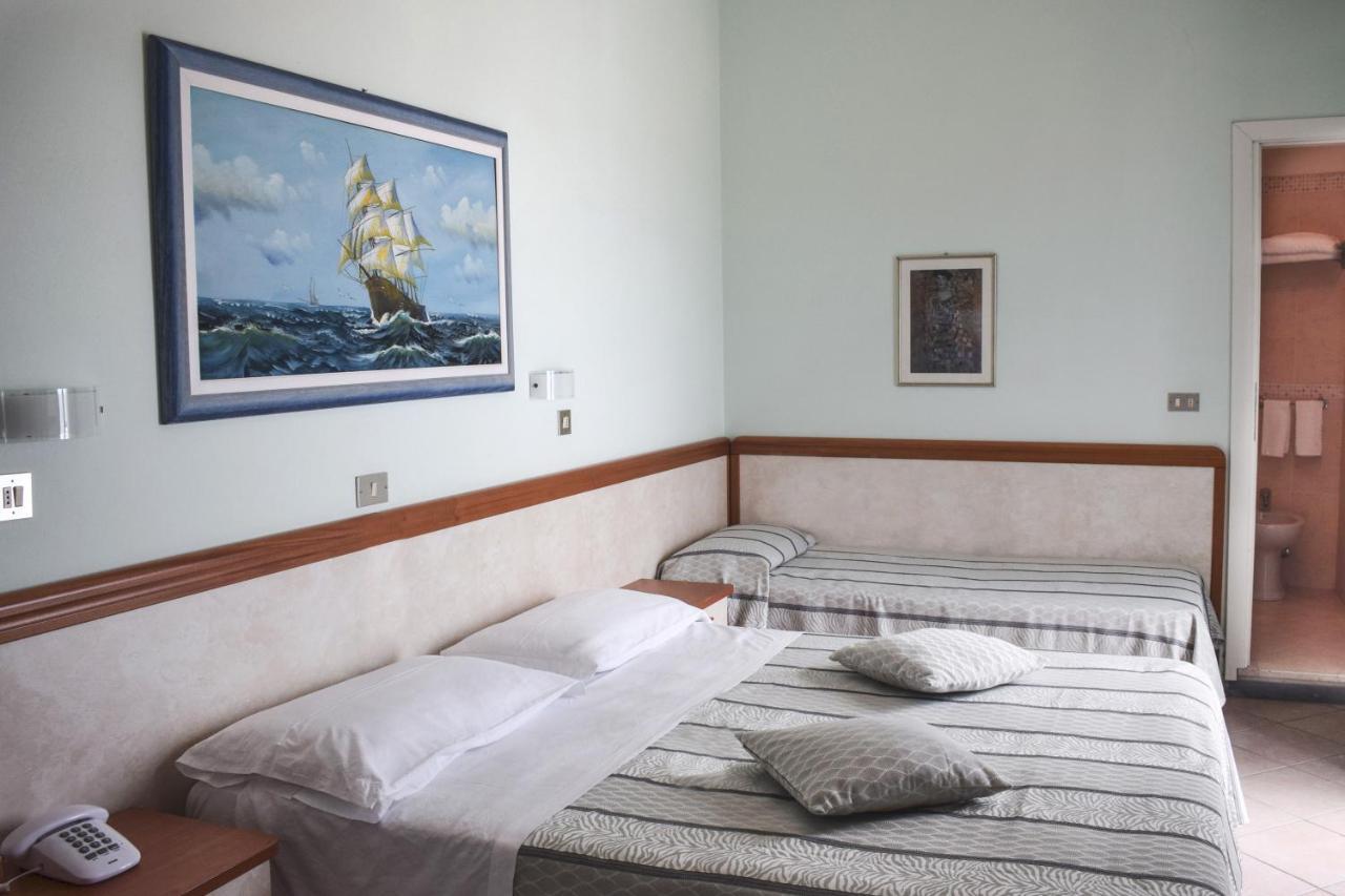 Hotel Universal Bellaria-Igea Marina Eksteriør billede
