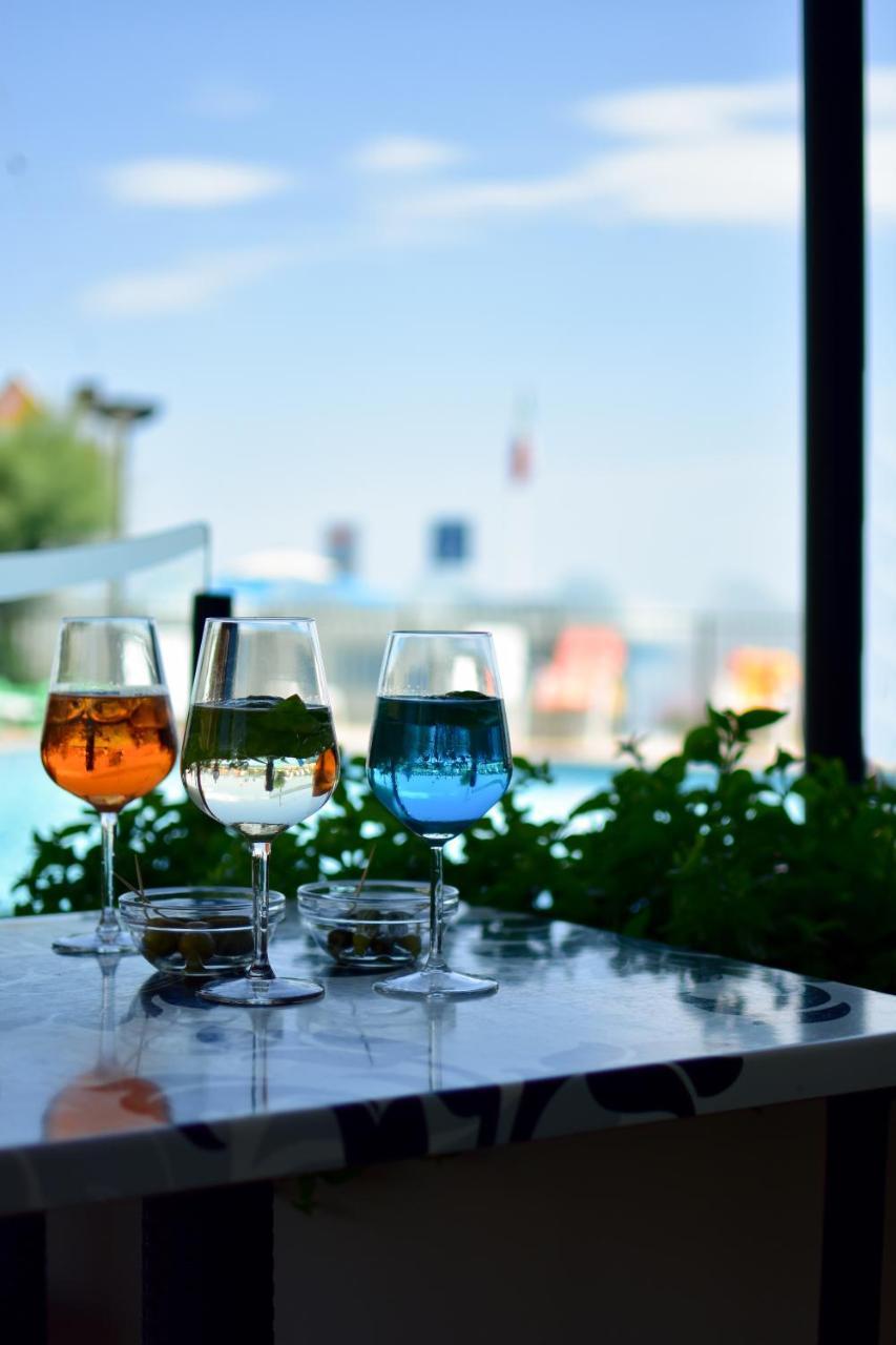 Hotel Universal Bellaria-Igea Marina Eksteriør billede