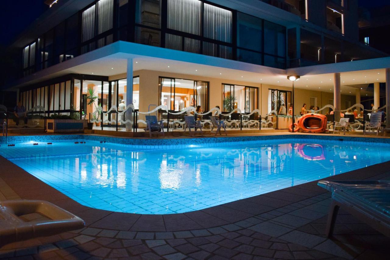 Hotel Universal Bellaria-Igea Marina Eksteriør billede